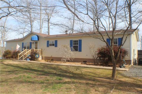380 Lake Landing Drive sold home in Lake Landing, Salisbury, NC