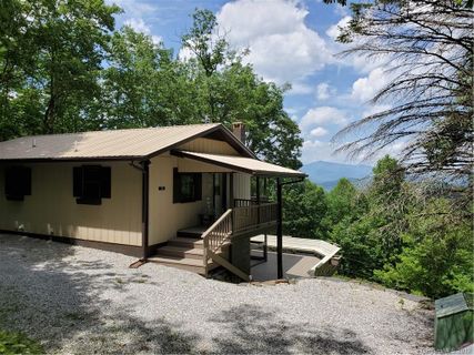 78 Stoney Crest 72/73 sold home in Swiss Village, Spruce Pine, NC