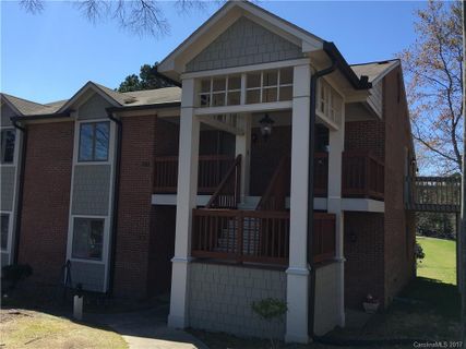 1107 Hanford Place F4