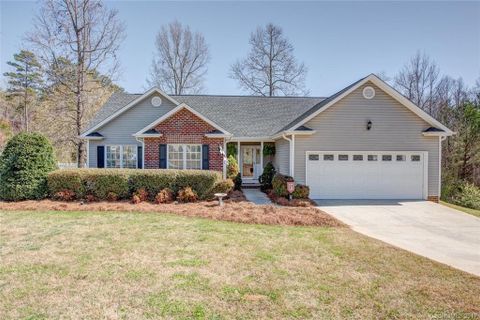 1402 Crowders Woods Drive