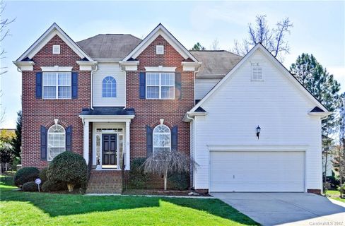 10527 Kilchurn Court