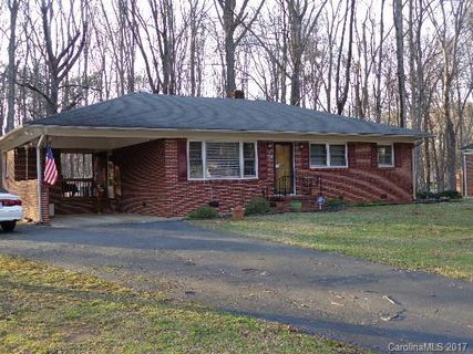 2100 Pinebrook Circle sold home in Lewis Forest, Charlotte, NC
