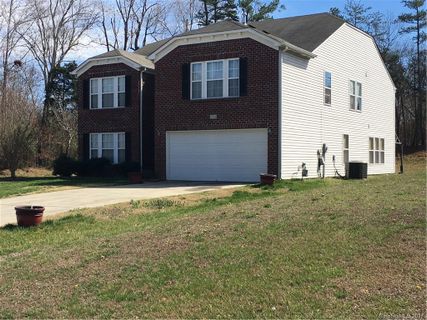 6534 Dillard Ridge Drive sold home in The Woodlands, Charlotte, NC