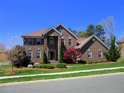 201 Vanderbilt Boulevard 39