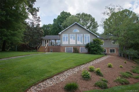 3138 Lake Wylie Drive