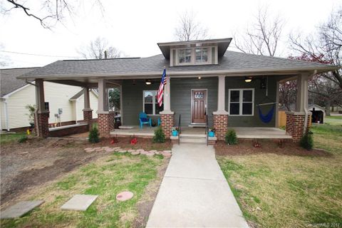 696 Jackson Terrace