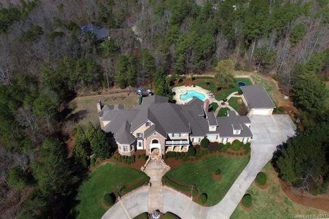 3661 Richwood Circle