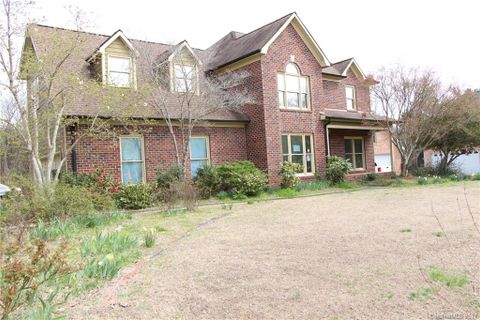 145 Cottontail Lane