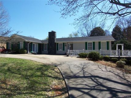 1618 Mountain Lane