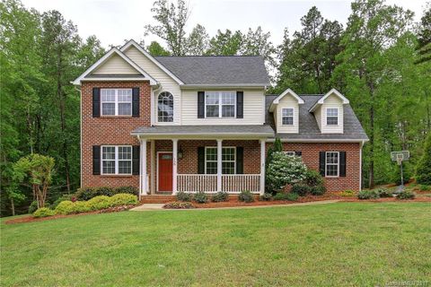 138 Rushing Water Lane sold home in Twin Creek Estates, Troutman, NC