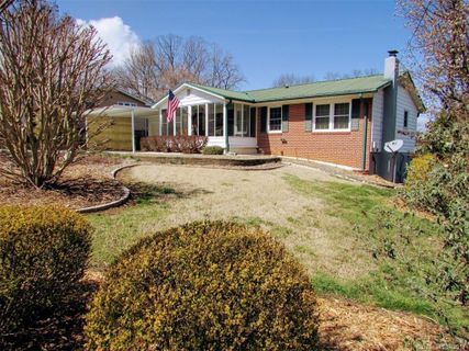 36 Starmount Drive