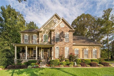 1728 Kings Manor Court