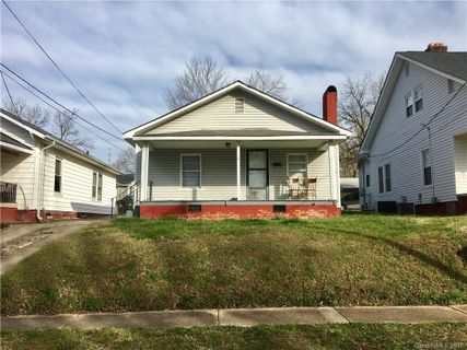 18 Douglas Avenue