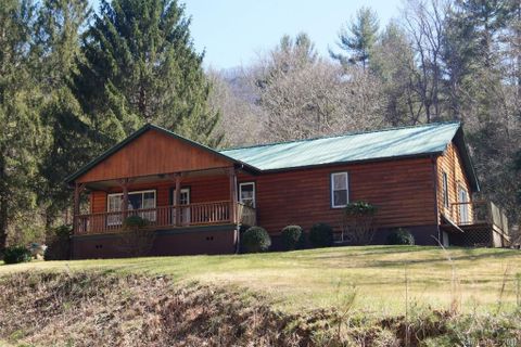274 Herb Mckinney Road sold home in Little Mountain, Bakersville, NC