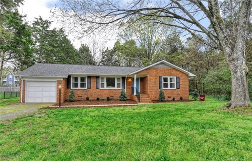 2512 Springs Drive