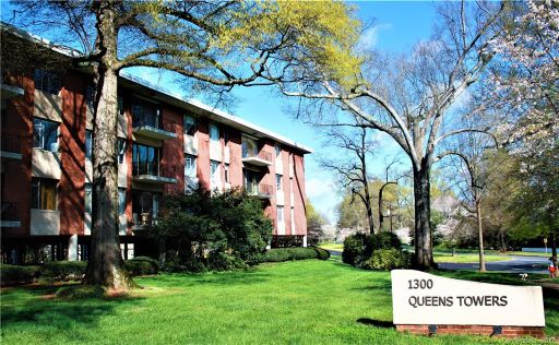1300 Queens Road 407