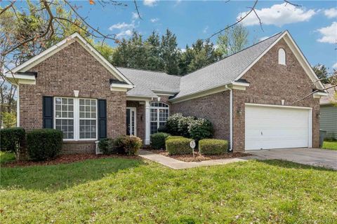 2819 Whaleys Court