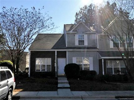 7526 Petrea Lane