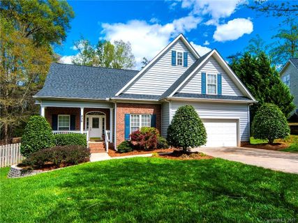 836 Savannah Place Drive