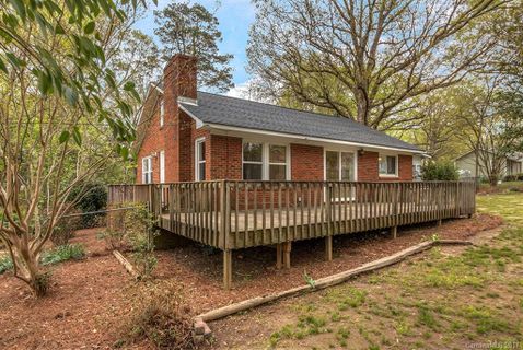 615 W Park Drive