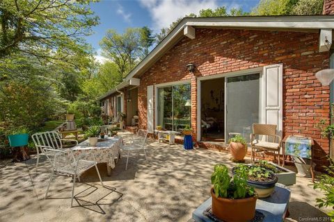21 Woodbury Road