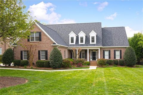 Previously sold for $722,000