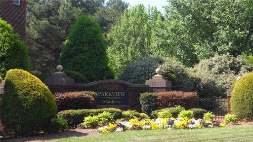 10036 Treeside Lane 11d sold home in Parkview, Matthews, NC