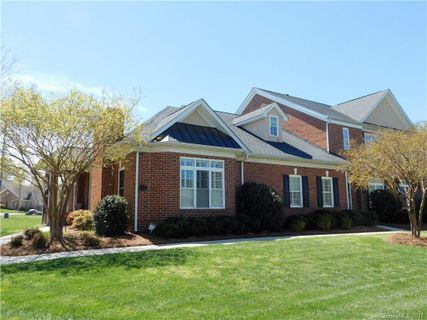 331 Liverpool Road 28 sold home in Ardwyck, Rock Hill, SC