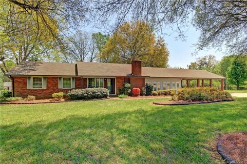 119 Safriet Loop
