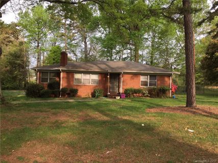 1662 Browns Avenue sold home in Bellehaven, Charlotte, NC