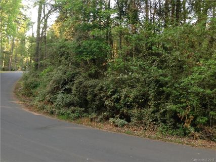 9303 Valley Road 52 sold home in Lakeside, Charlotte, NC