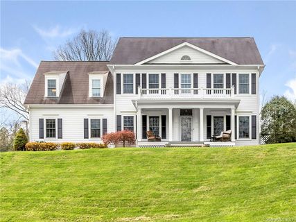 11 White Oak Drive