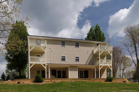 7 Krista Circle F