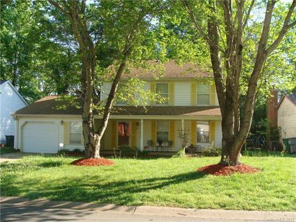 6811 Idlewild Brook Lane