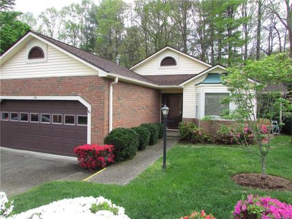 124 W Exeter Court 21