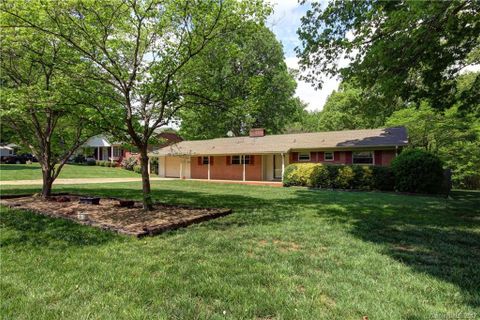 115 Robinhood Loop