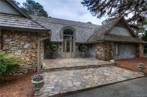 1308 Heatherloch Drive
