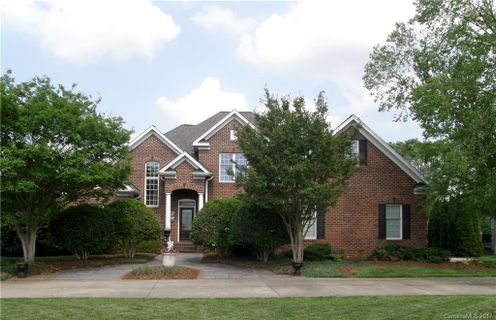 314 Laurel Valley Way