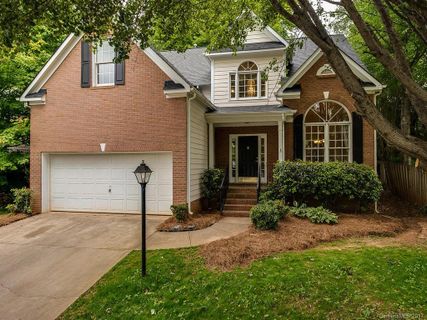1945 Dunhill Drive sold home in Country Club Parc, Charlotte, NC