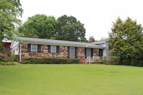 285 Forest Lake Road sold home in Forest Lake, Forest City, NC