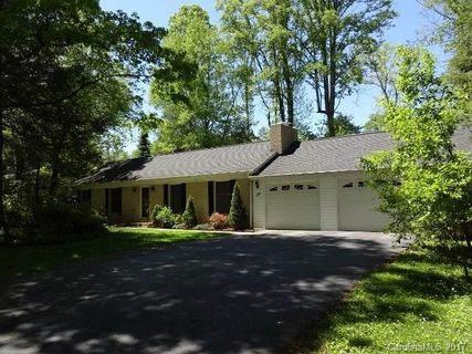 34 N Greenwood Forest Drive