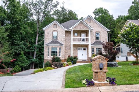 8015 Rittenhouse Circle sold home in Sardis Ridge North, Charlotte, NC