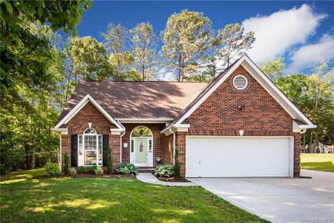 7134 Hunters Bluff Drive