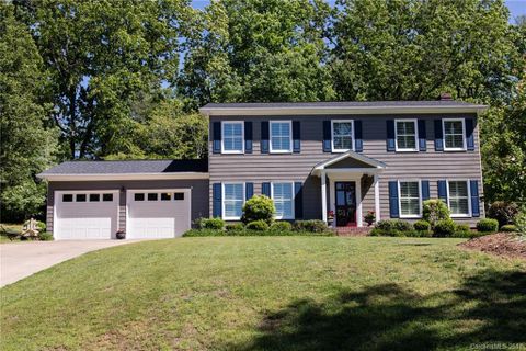 311 34th Avenue Circle sold home in Northmoor, Hickory, NC