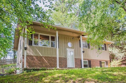 207 Lyndon Lane