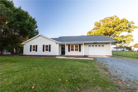 1923 Fieldridge Lane