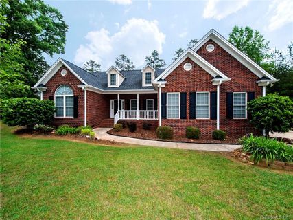 905 Silver Charm Lane