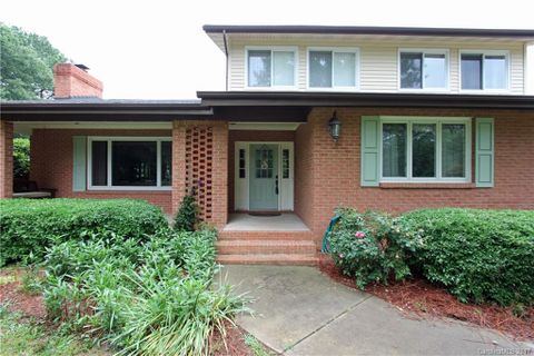 662 Cottonfield Circle