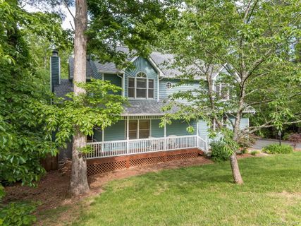 2 Meadow Brook Drive sold home in Meadowood, Fletcher, NC