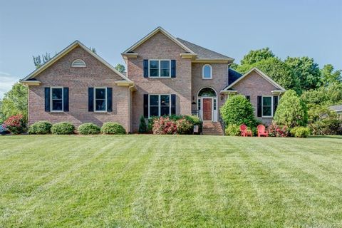 1623 Village Court 19 sold home in Colony Woods, Gastonia, NC